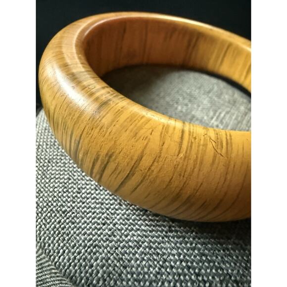 Vintage Acrylic Bangle Bracelet Tiger Striped Chunky Stackable Mod Boho Retro - Picture 2 of 6